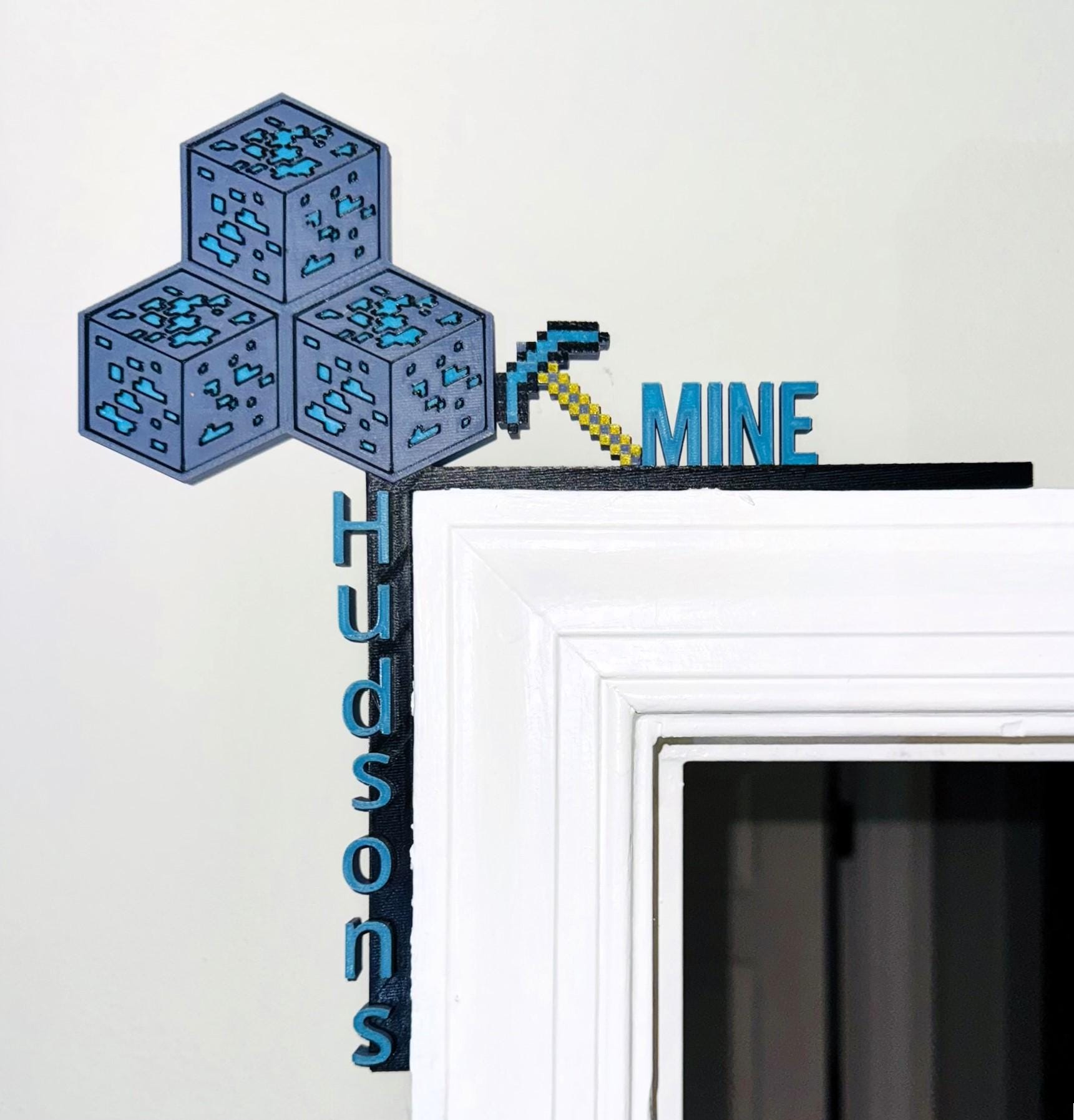 Minecraft-Inspired Personalized 3D Printed Door Sign - product photo 1