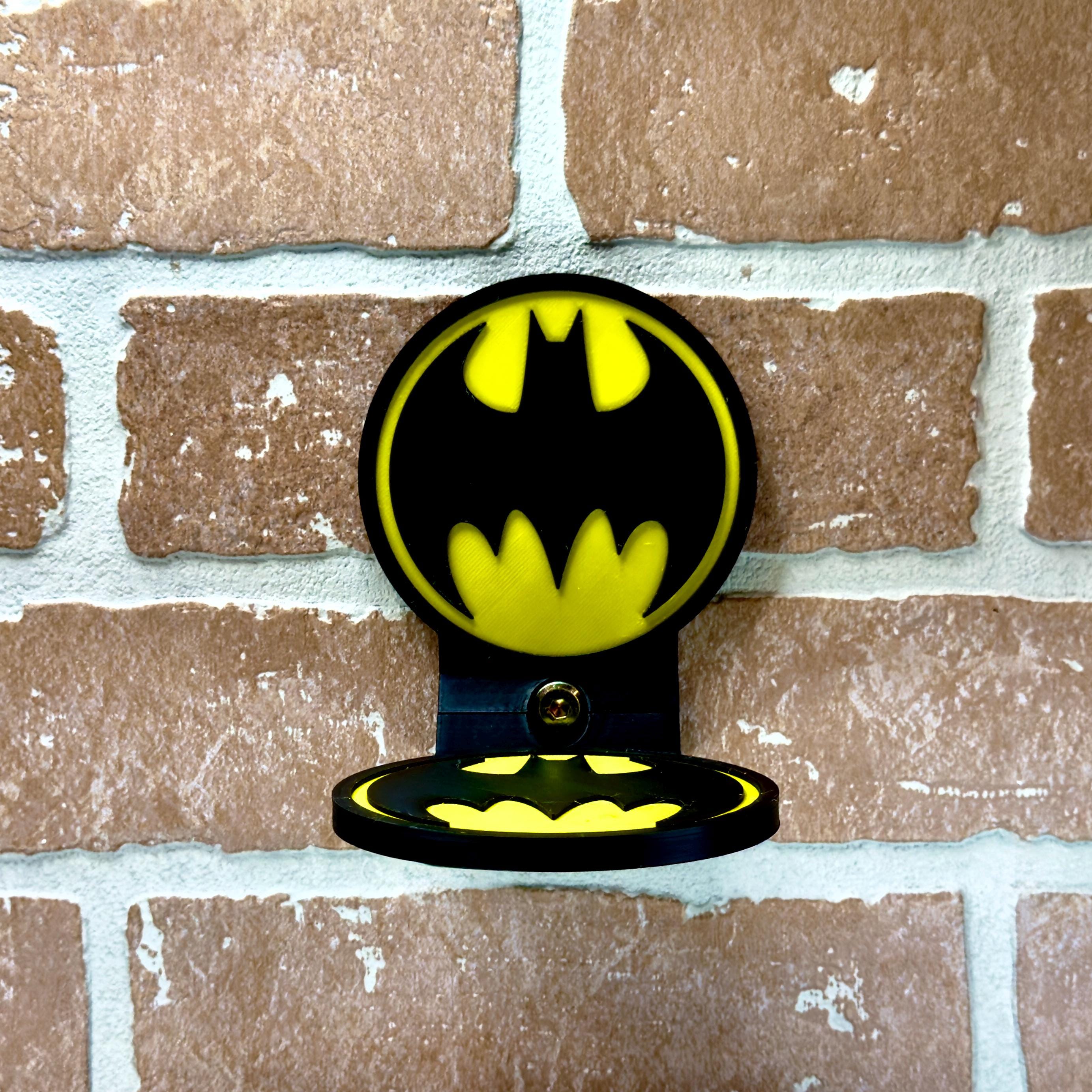 Batman Bat Symbol-Inspired Floating Display Shelf - product photo 1